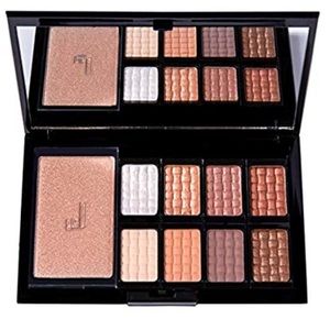 Doucce Freematic Eyeshadow Pro Palette Nude Eye